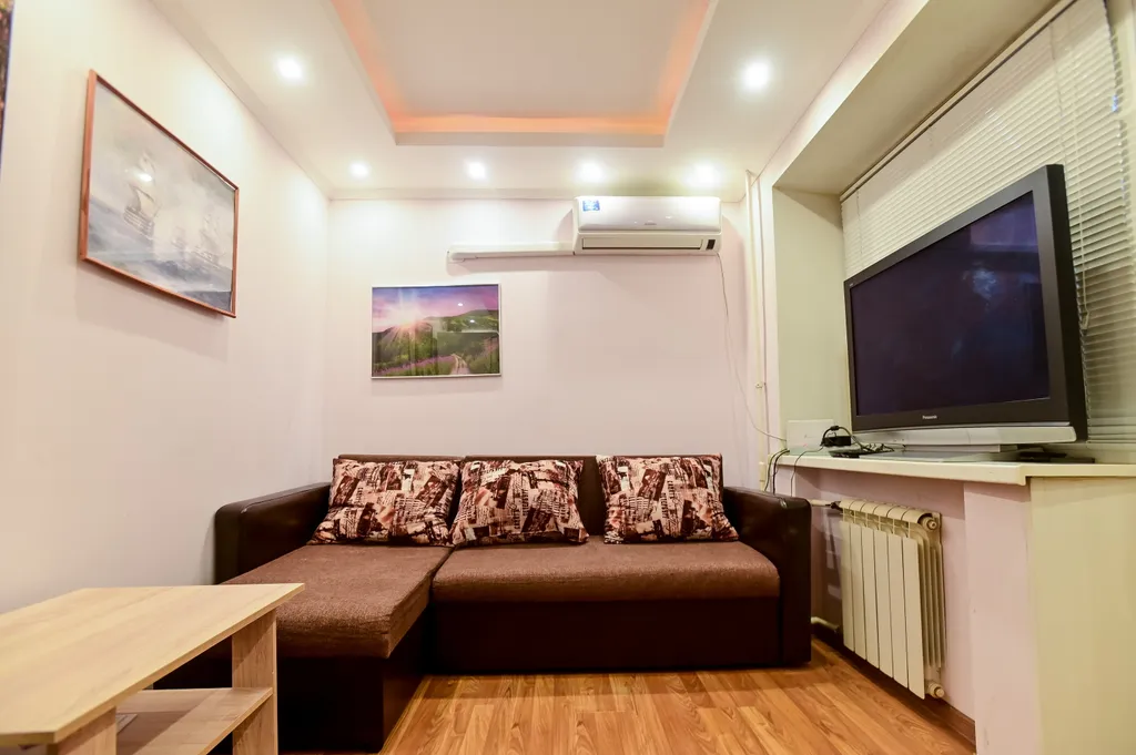 1-комн. Квартира с балконом. Метро, шереметьево, парковка, отчет док