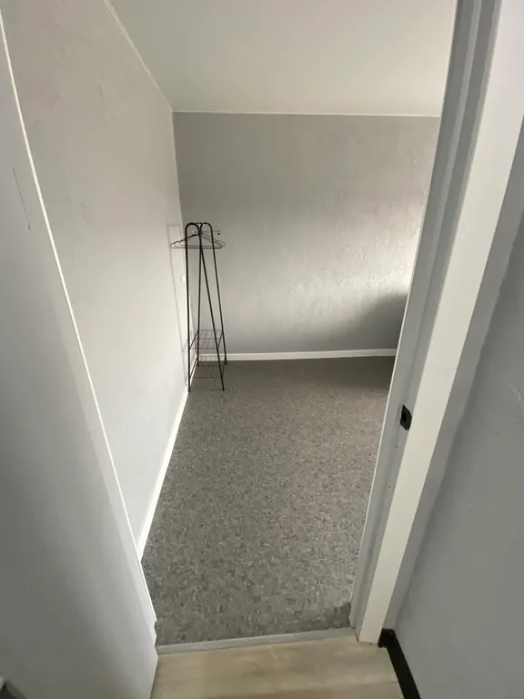 Двухкомнатная квартира в центре с видом на площадь победы