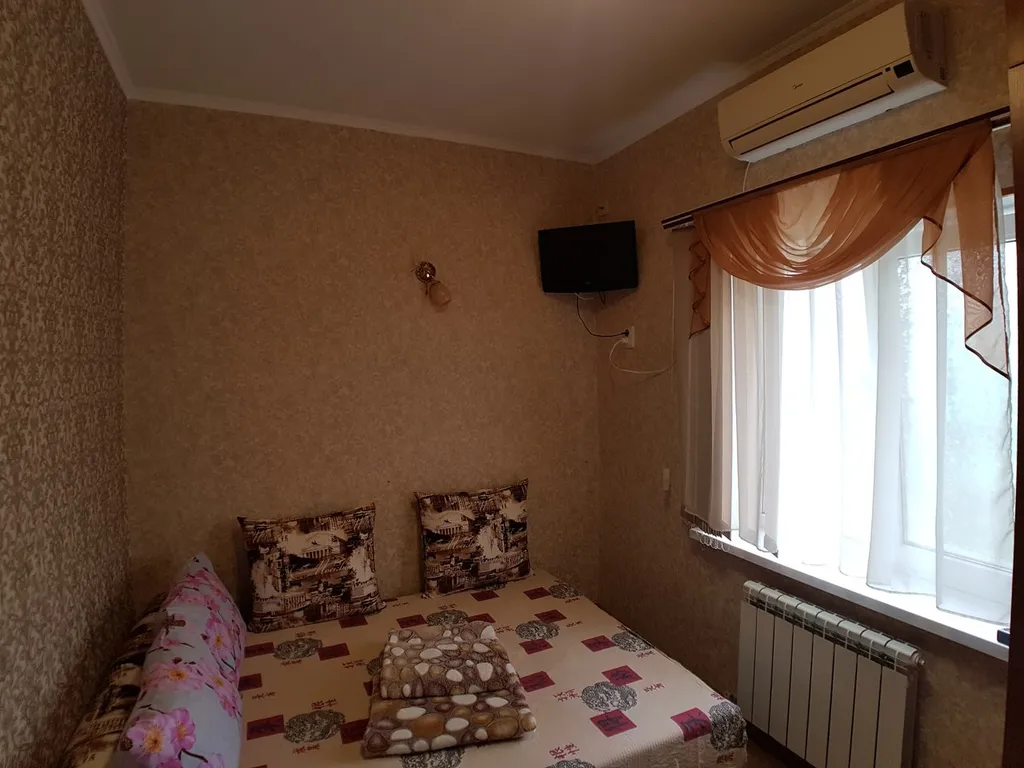 Коттедж 1-комнатный Дом — аренда посуточно в Евпатория