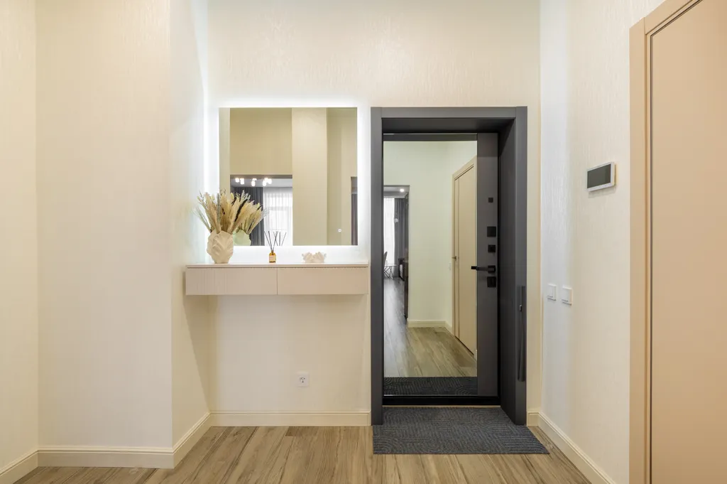 Апартаменты бизнес-класса с видом на эльбрус в доме с часами