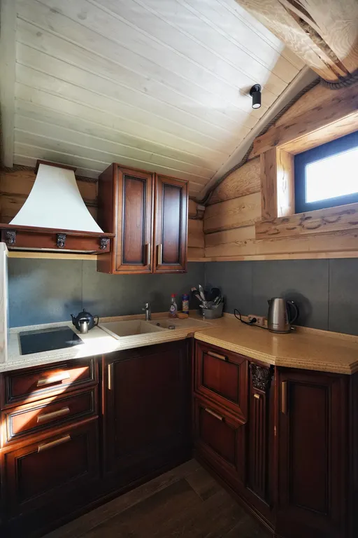 Коттедж Охота в Подмосковье в окружении леса