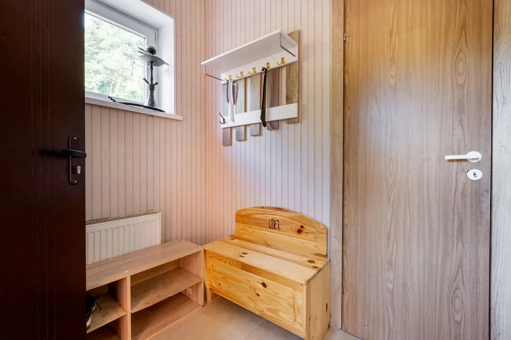 Коттедж с баней на дровах рядом с европарком