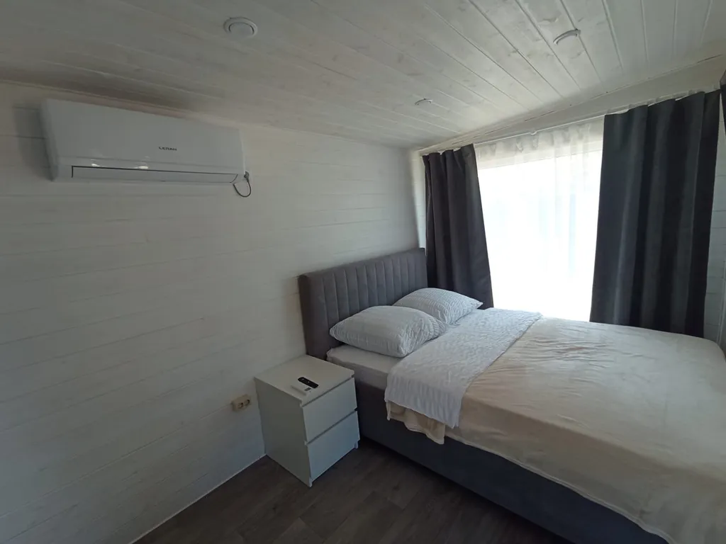 Квартира Апартаменты с отдельным двориком — Кучугуры