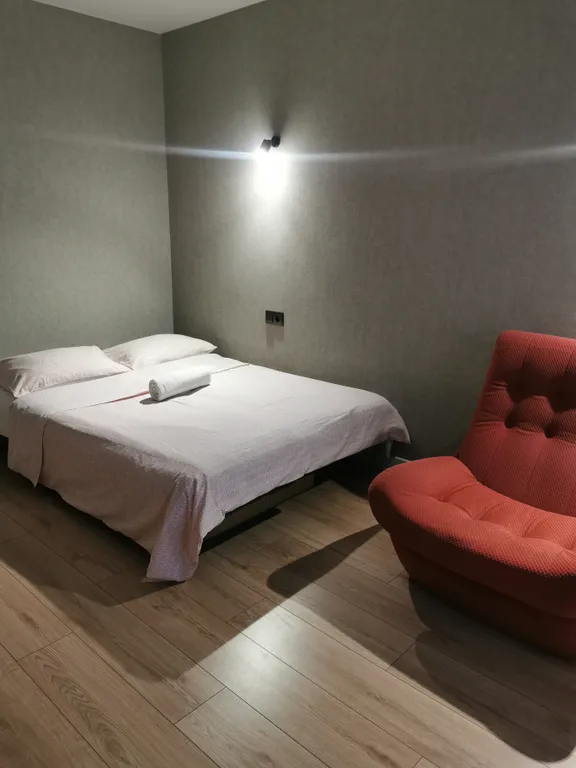 Уютная двухкомнатная квартира с новым ремонтом в центре города