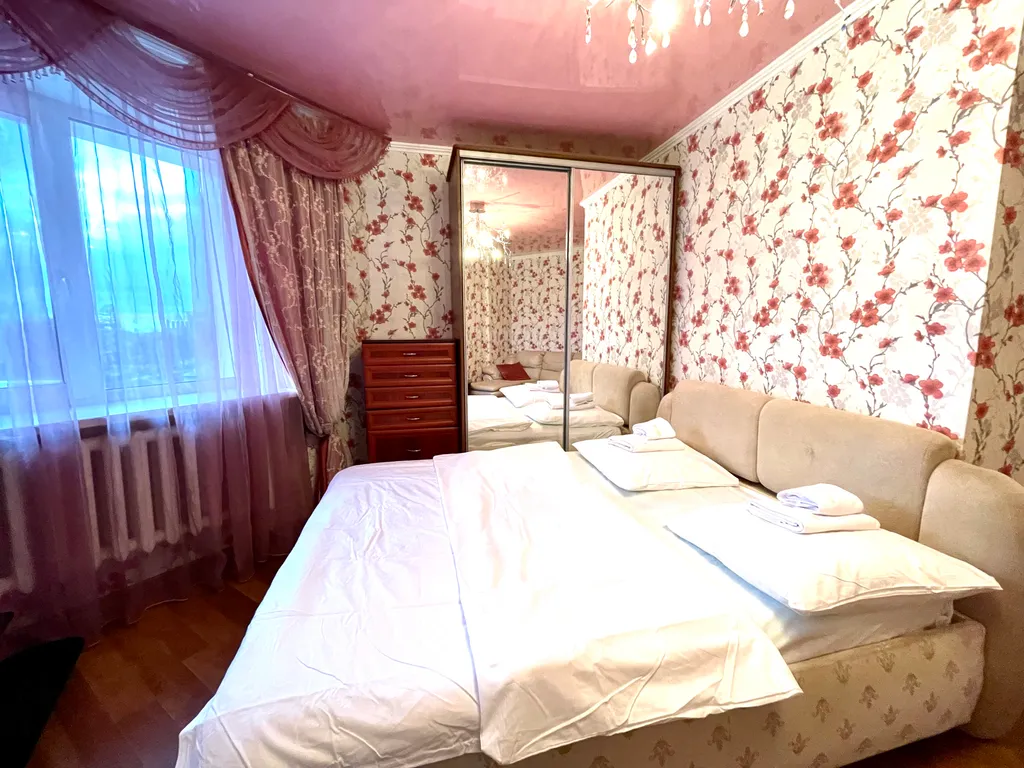 2-комнатная Квартира — аренда посуточно в Брянск