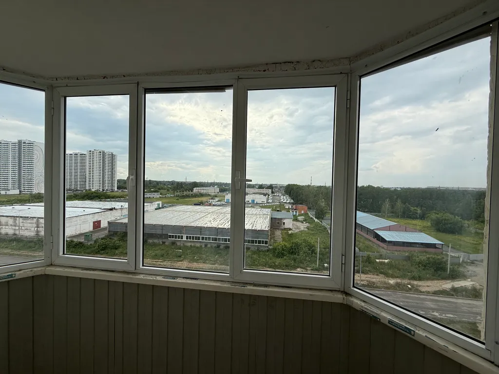 Студия - диван, стиралка, холодильник, СВЧ, водонагреватель