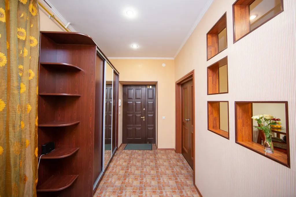 4BR Apartment next to St Isaak Cathedral