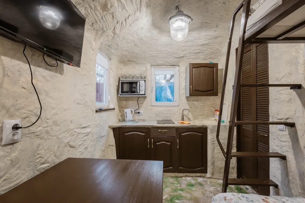 Студия Пещера 5  с парковкой и мангалом