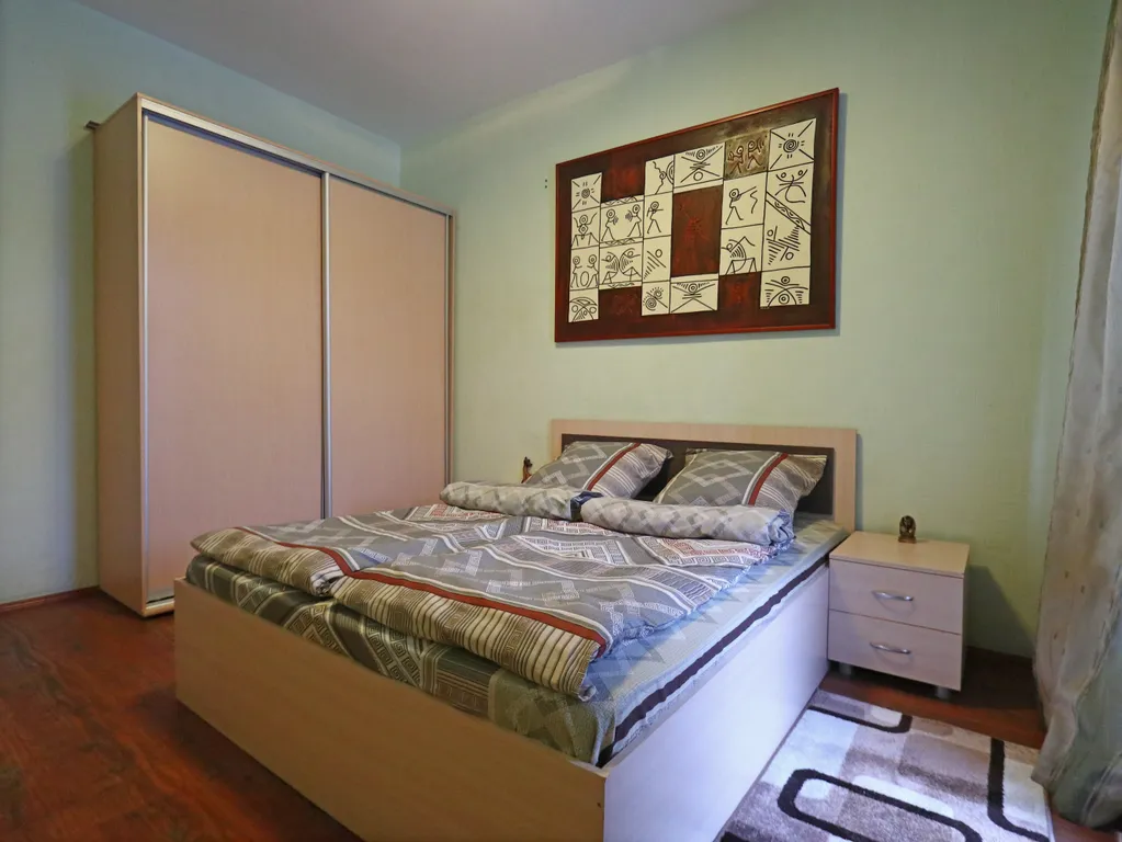 Уютная двухкомнатная квартира в центре с видом на Театральную Площадь