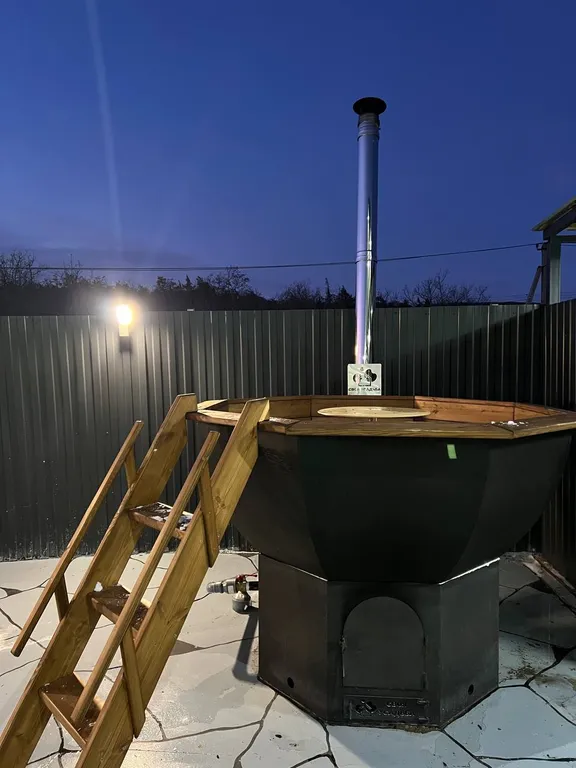 Вилла с теплым бассейном, баней и чаном в окрестностях Абрау-Дюрсо