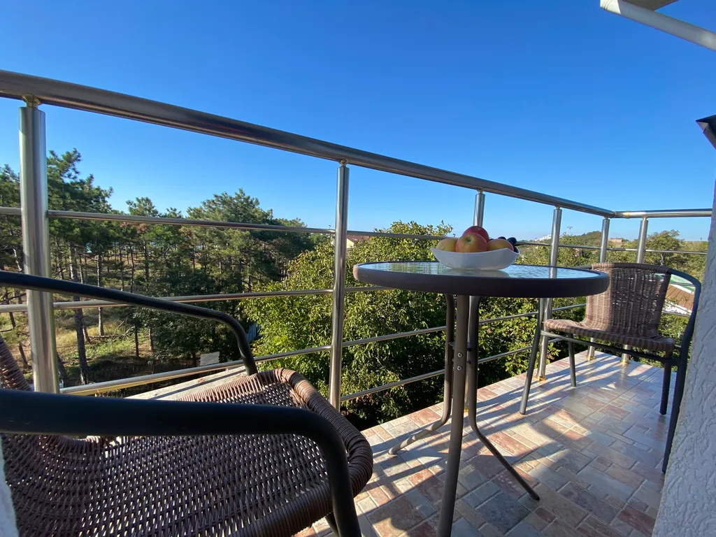 Четырёхместная комната-комфорт с балконом