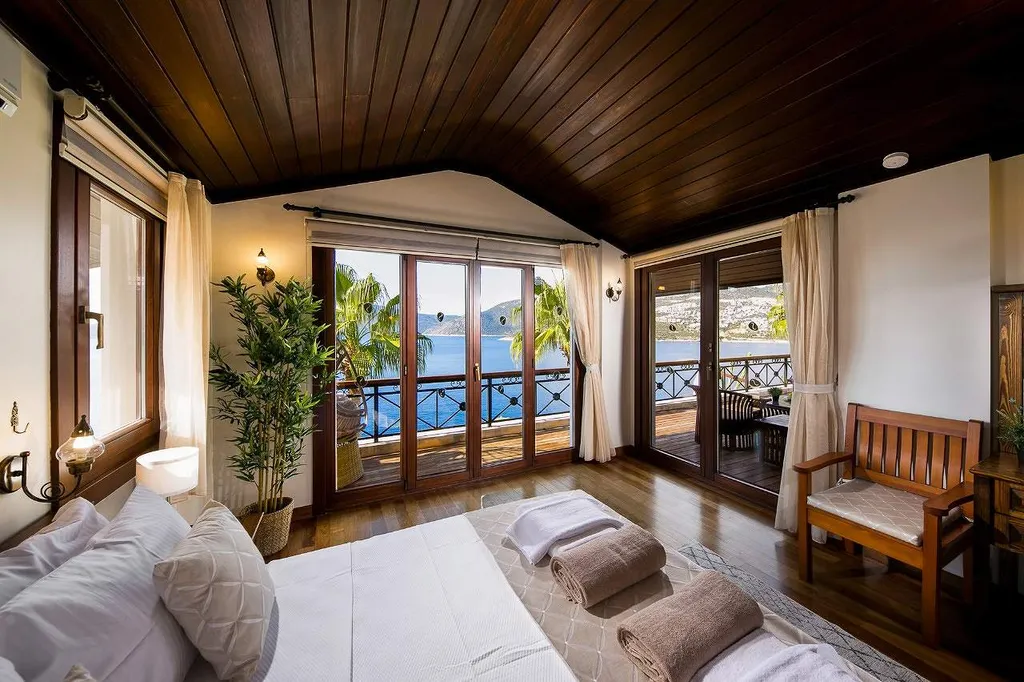 Вилла с видом на море