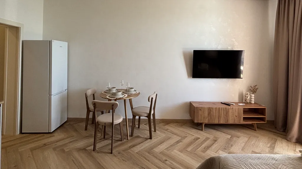 Новая квартира-студия с видом на море