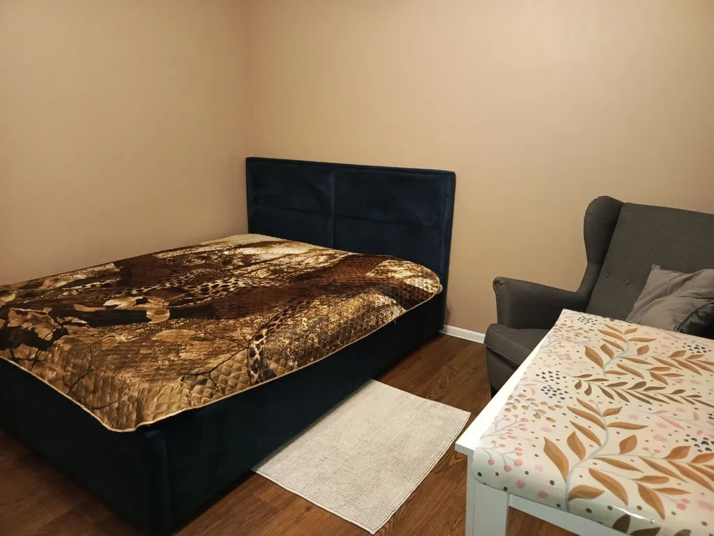 Уютная квартира в тихом районе, рядом с озером, с хорошим ремонтом