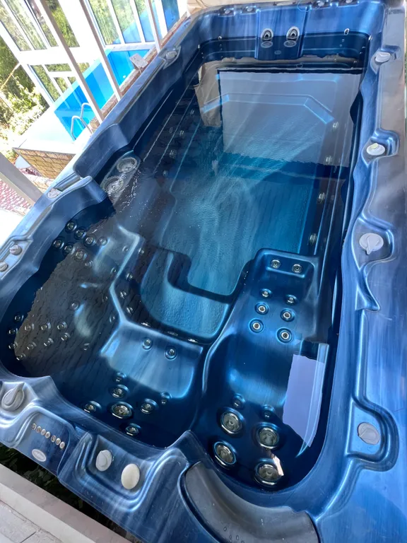 Уютный таунхаус с теплым бассейном и баней