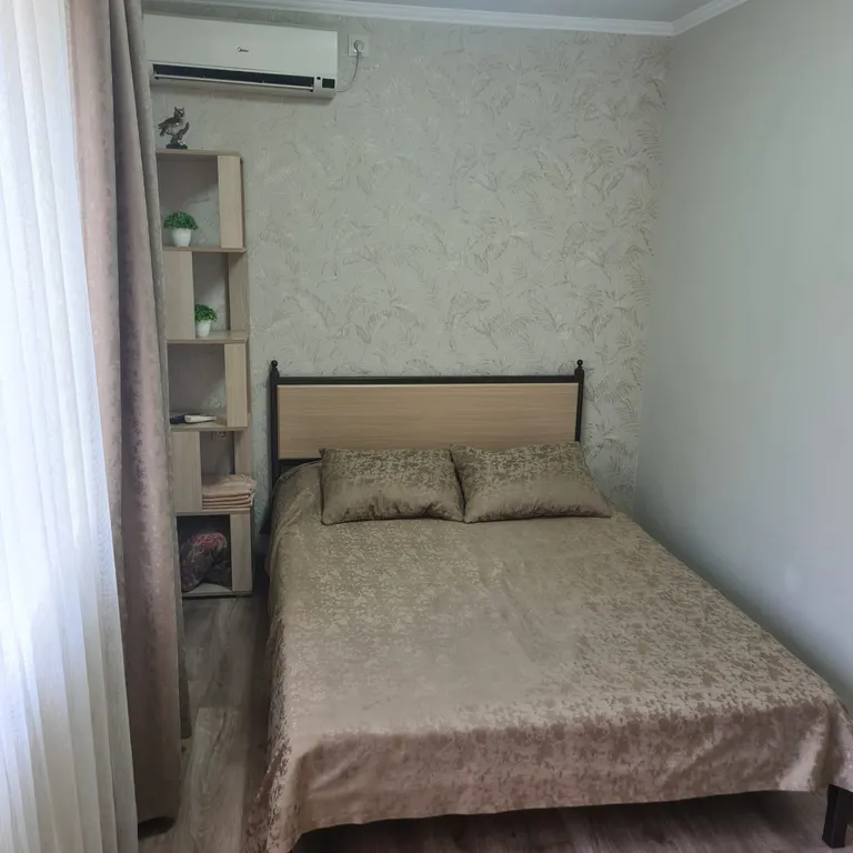 Квартира Уютное тихое жильё рядом с вокзалом парком и магазинами — аренда посуточно в Симферополь