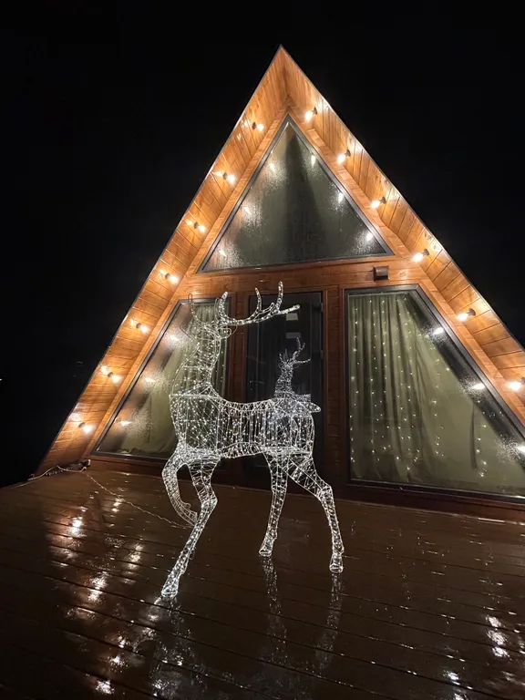 A-frame lamour house