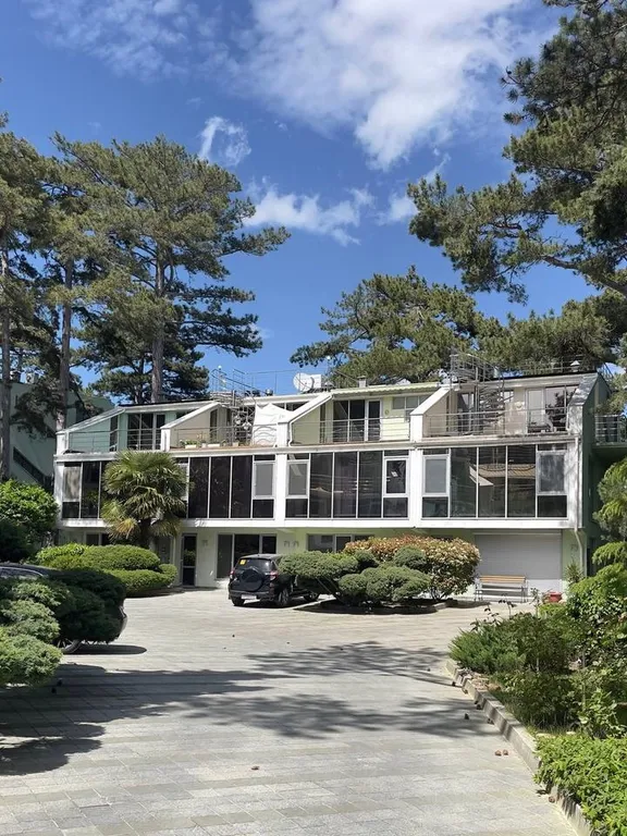 Коттедж Таунхаус в Ялтинском заповеднике — аренда посуточно в Ялта