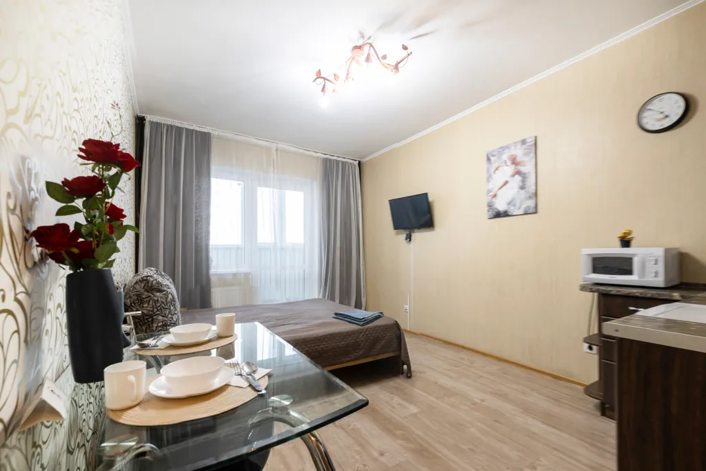 Чистая студия с отличным расположением