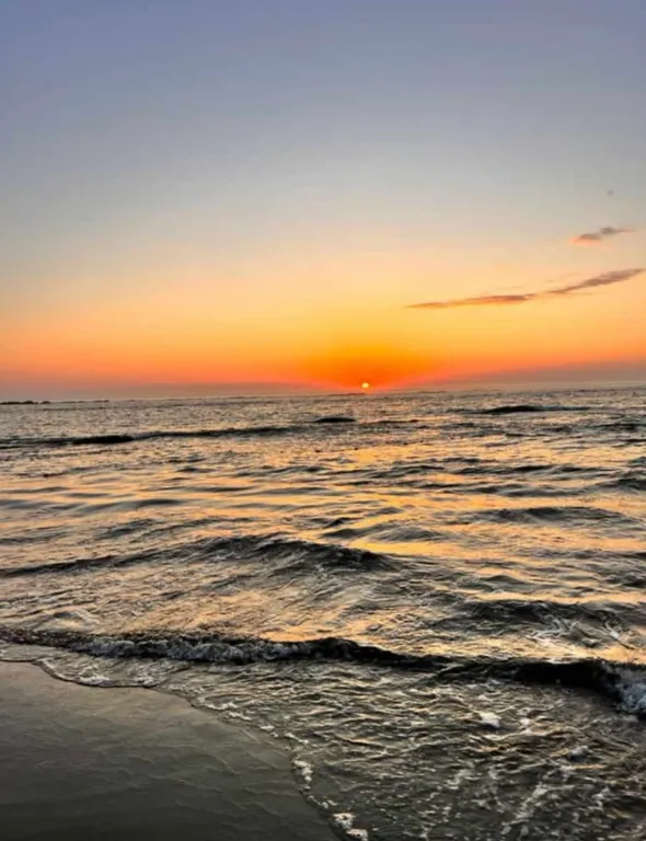 Уютная новая квартира с видом море