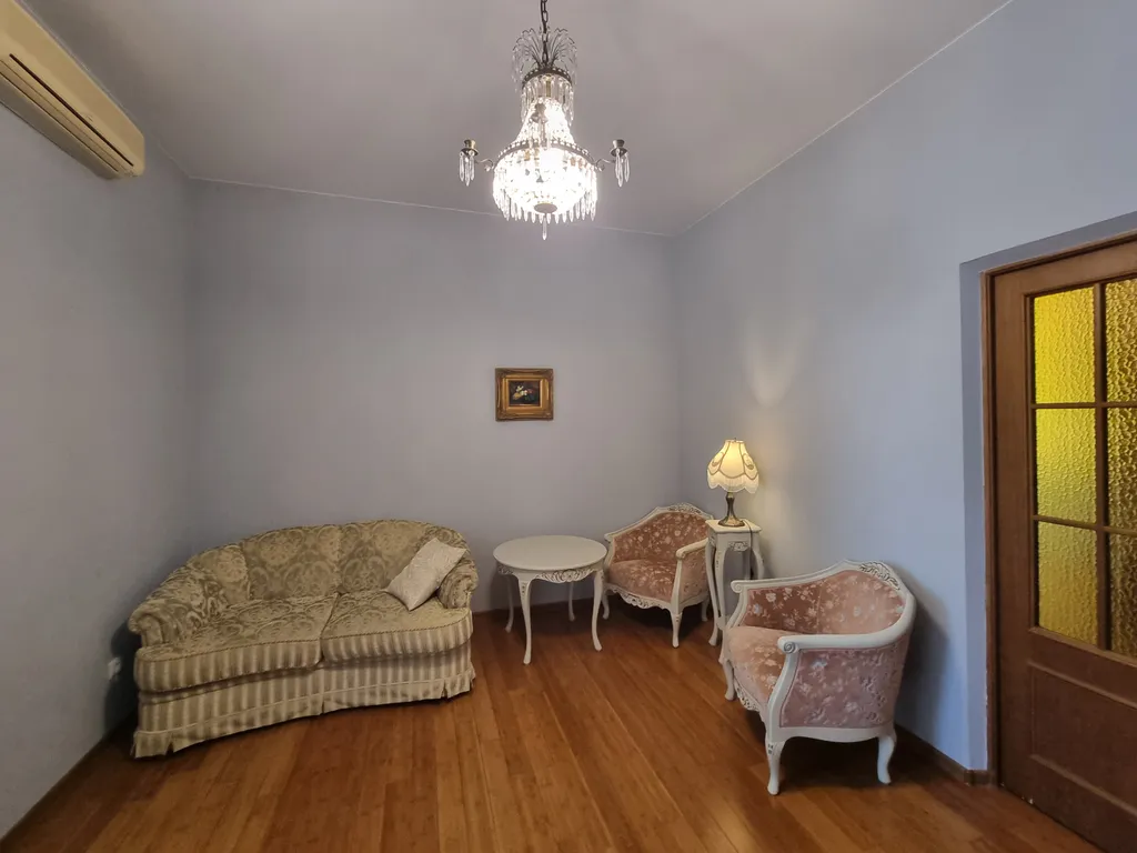 Вилла с открытым бассейном и видом на море