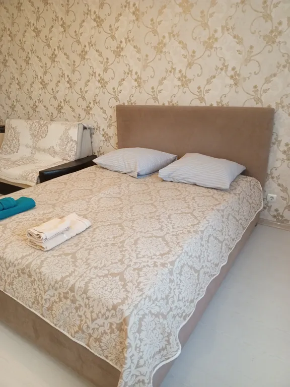 Квартира Просторная квартира 50 кв м рядом с парком — Элиста