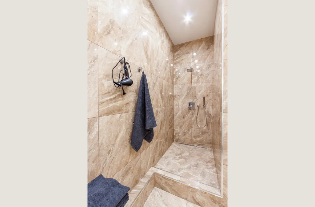 Эксклюзивныe апартамeнты в стилe поп-apт на Невском проспекте