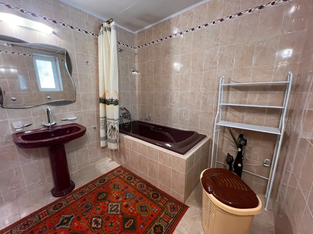 "Комфорт"с деревянной террасой