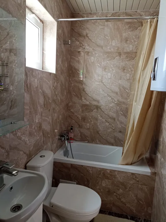 Уютный домик возле парка