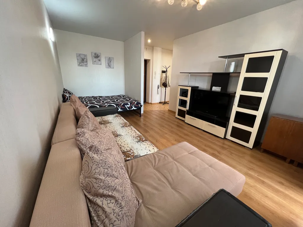 Квартира 1-комнатная квартира в спальном районе — Волгоград