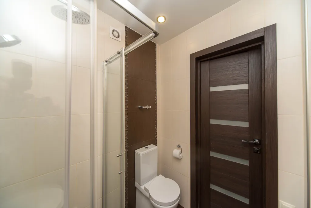 Современная 2-ком на набережной в центре города