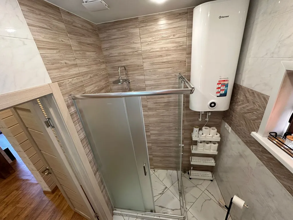 Тёплый коттедж на первой линии озера Волго