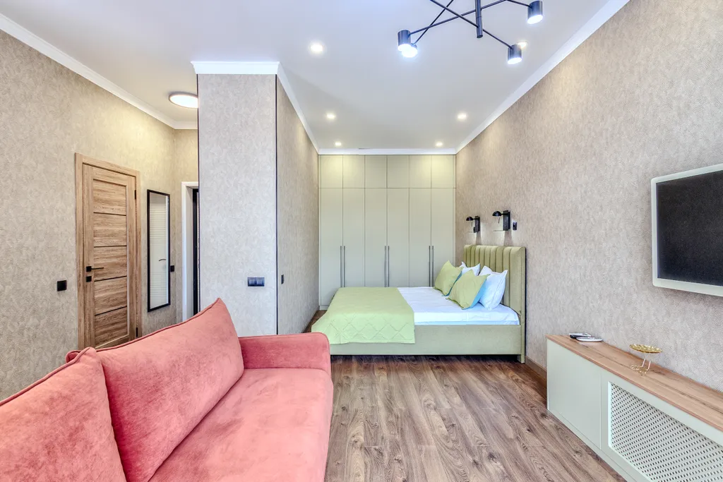 1-комнатная возле набережной в старом центре Астаны