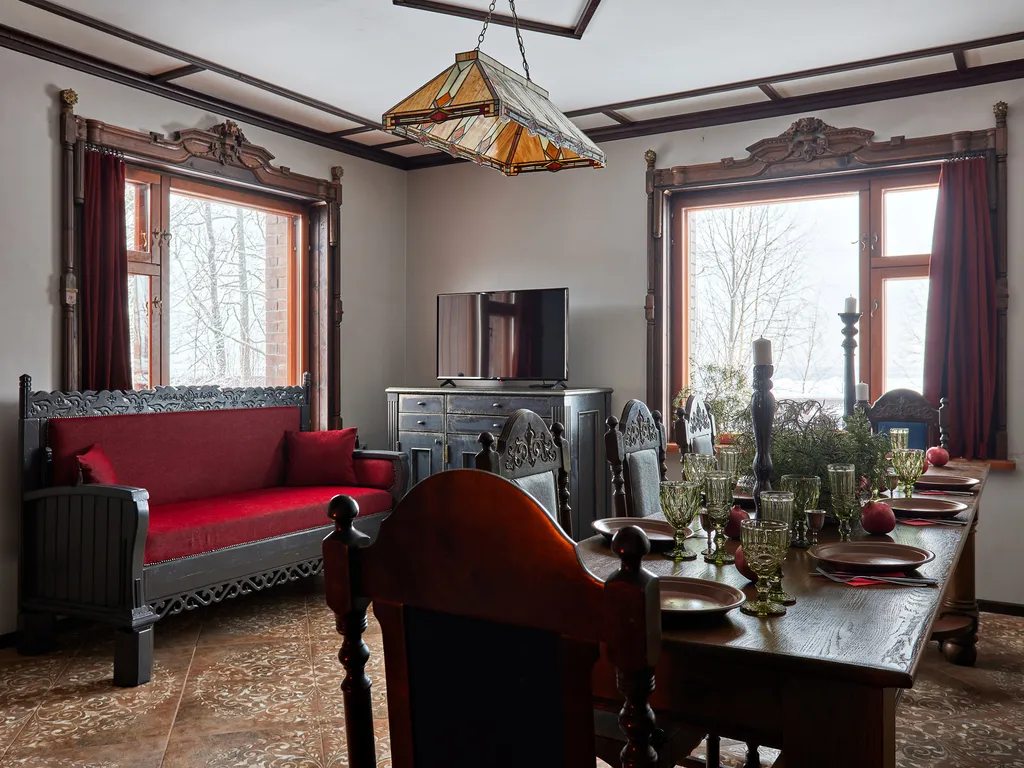 Готический замок Гранат Альдога