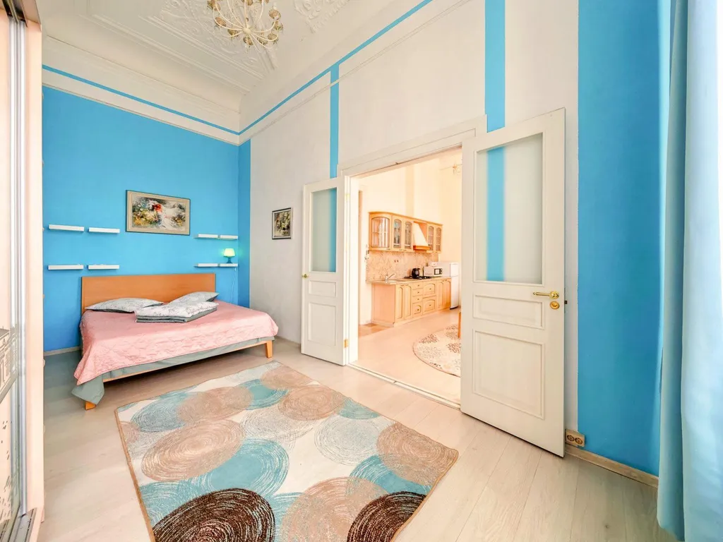 Квартира 2-комнатная квартира с балконом и панорамным видом на центральную акваторию Невы — Санкт-Петербург