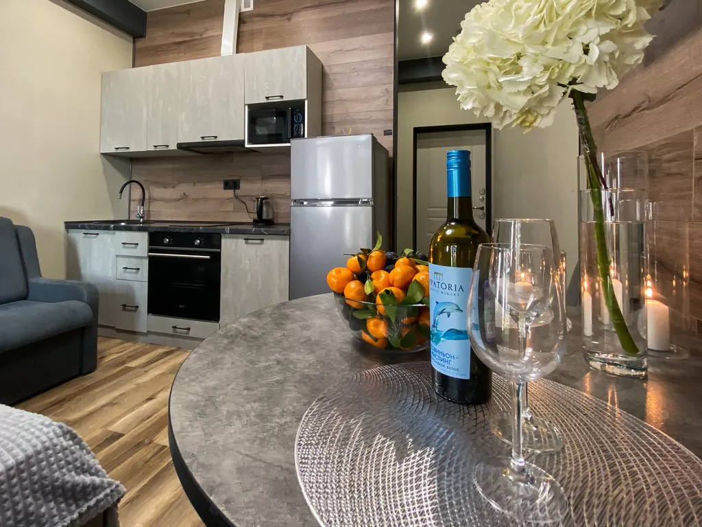 Дизайнерская студия с верандой