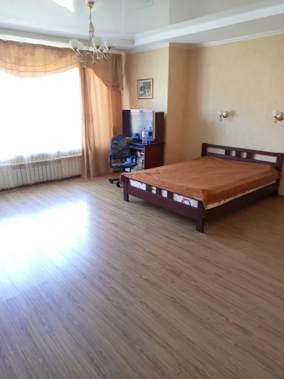 Просторный загородный дом