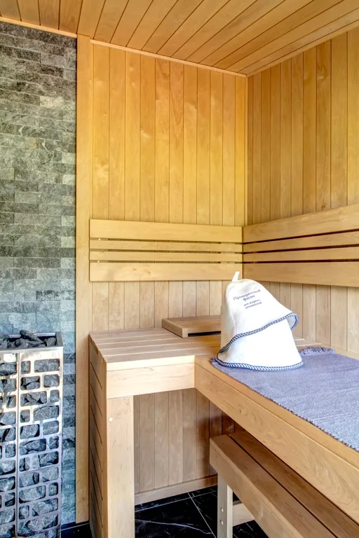 Дoм с видом на лec