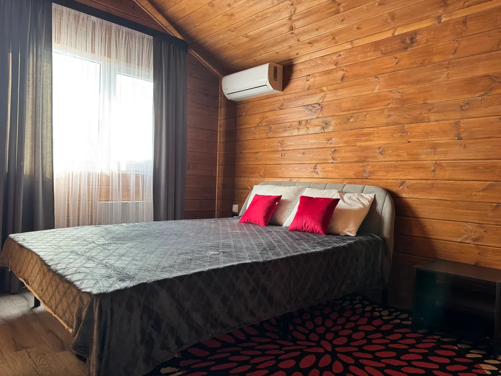 Уютная Хижина с теплым бассейном