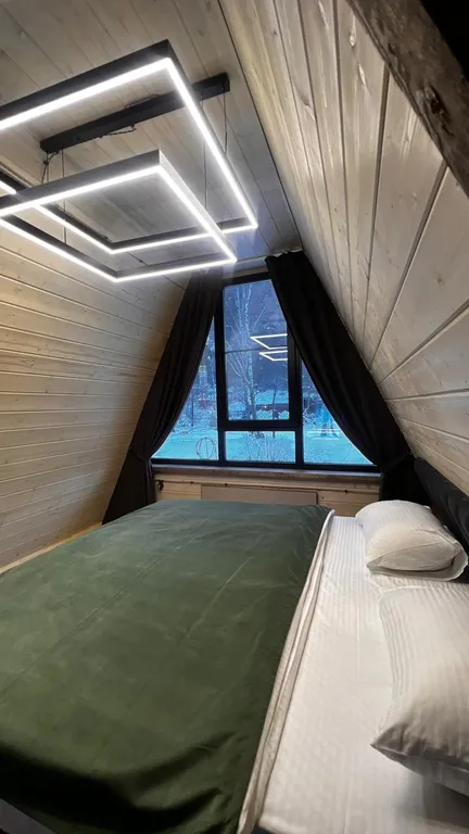 Треугольный дом River House