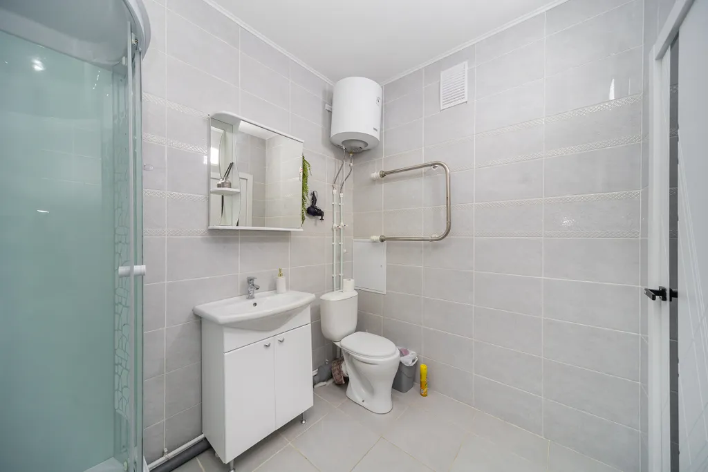 Кваpтиpа в жк Премьер у трк Семья