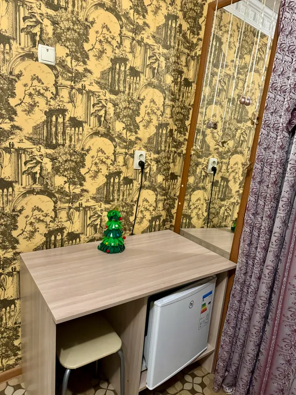 Уютная комната с отдельным входом в центре города, бюджетный вариант