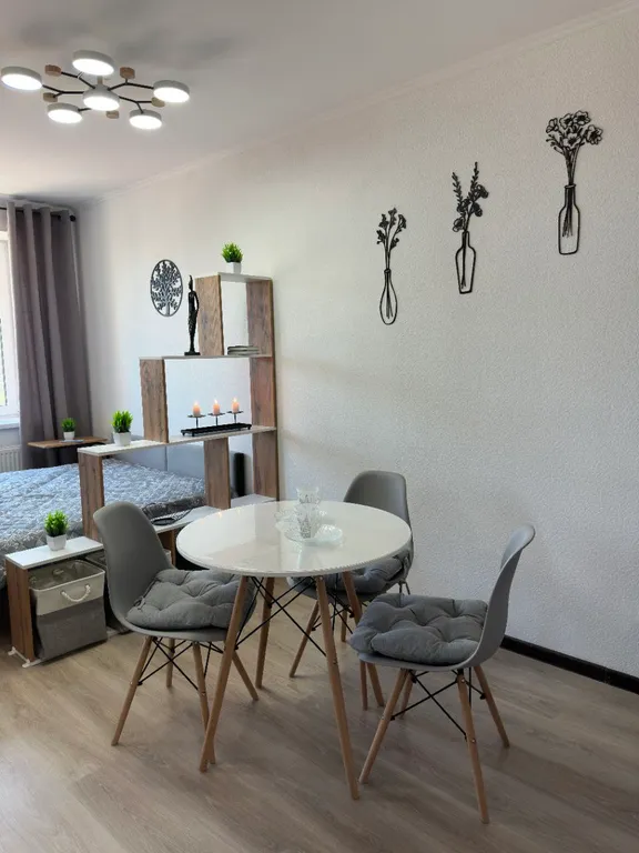 Квартира Квартира Уютная и стильная светлая новая студия на ул. Тихая — Бугры