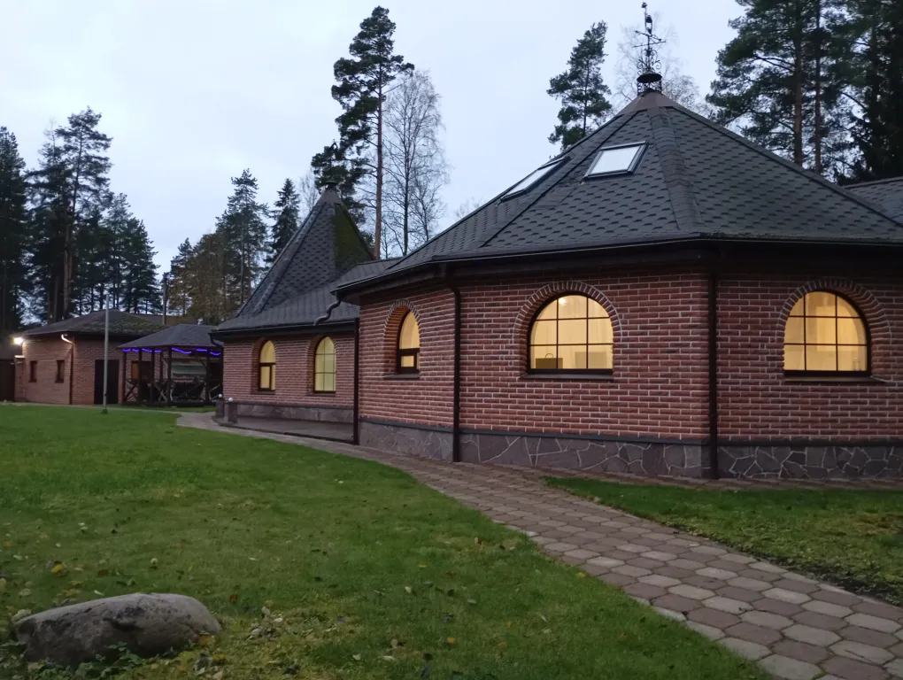 Уютный коттедж с баней у леса