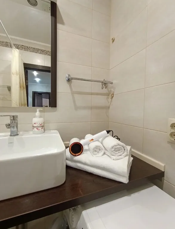 Квартира Двухкомнатная квартира с дизайнерским ремонтом — Краснодар