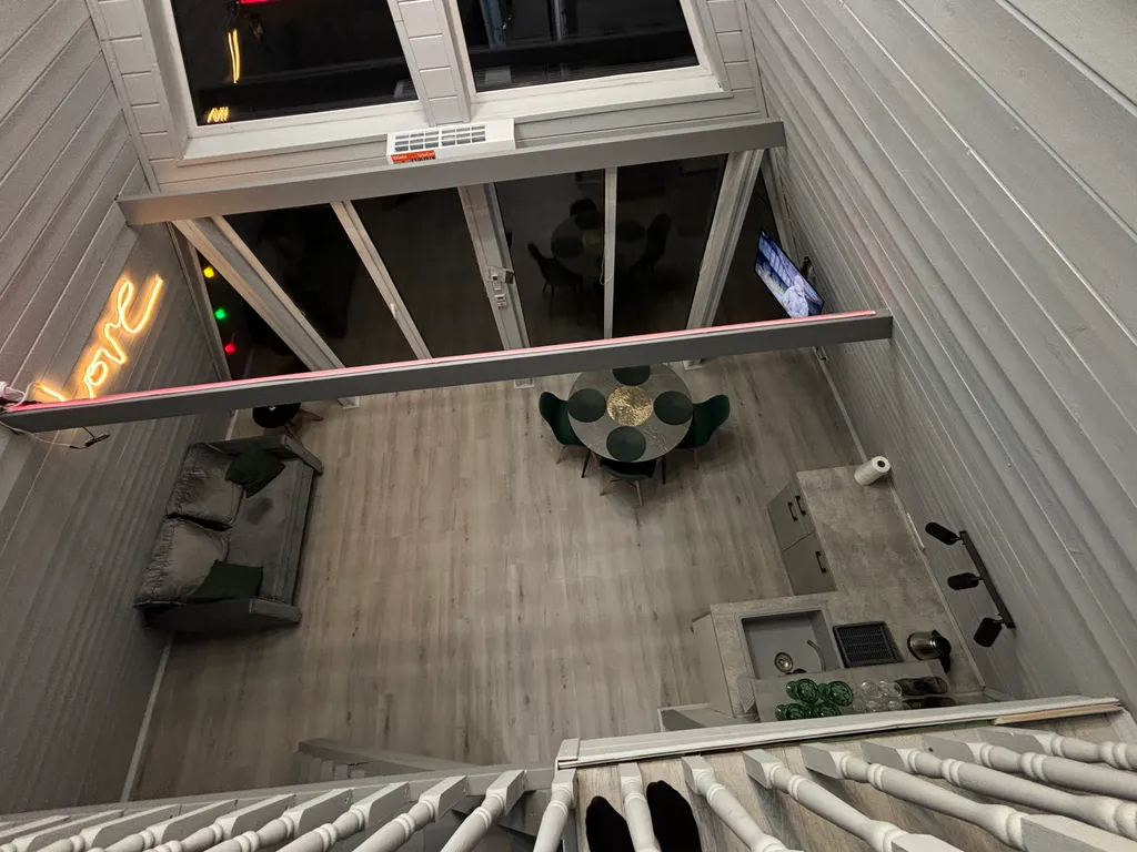 Дом a-frame для романтического уединения