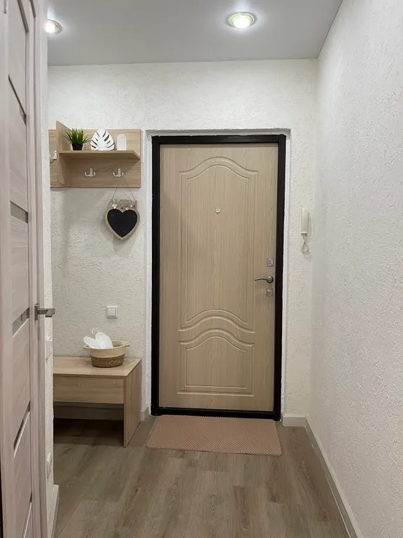 Светлая квартира на въезде в город