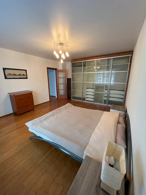 Просторная квартира в центре в 10 минутах до старого города