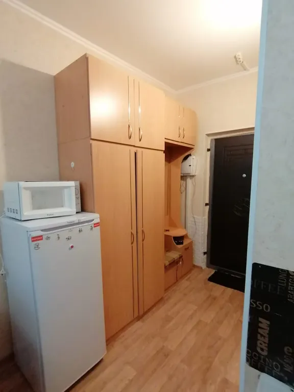 Студия рядом с ТЦ Аура