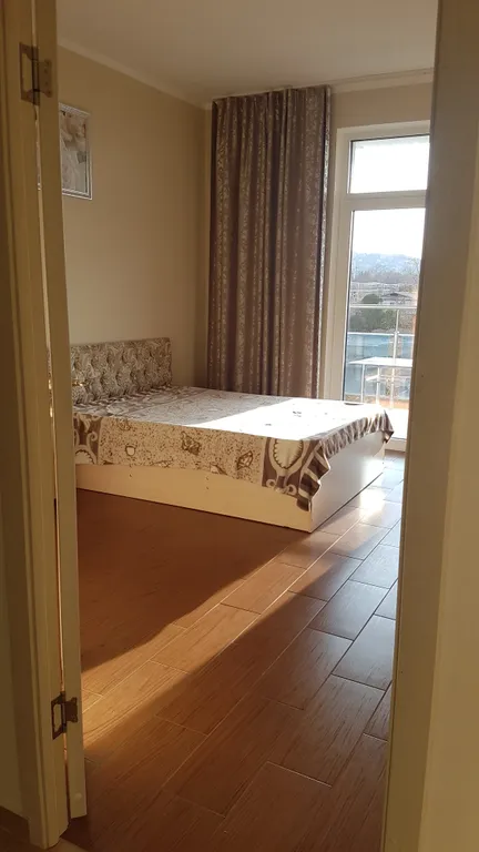 Двухкомнатная квартира на берегу моря